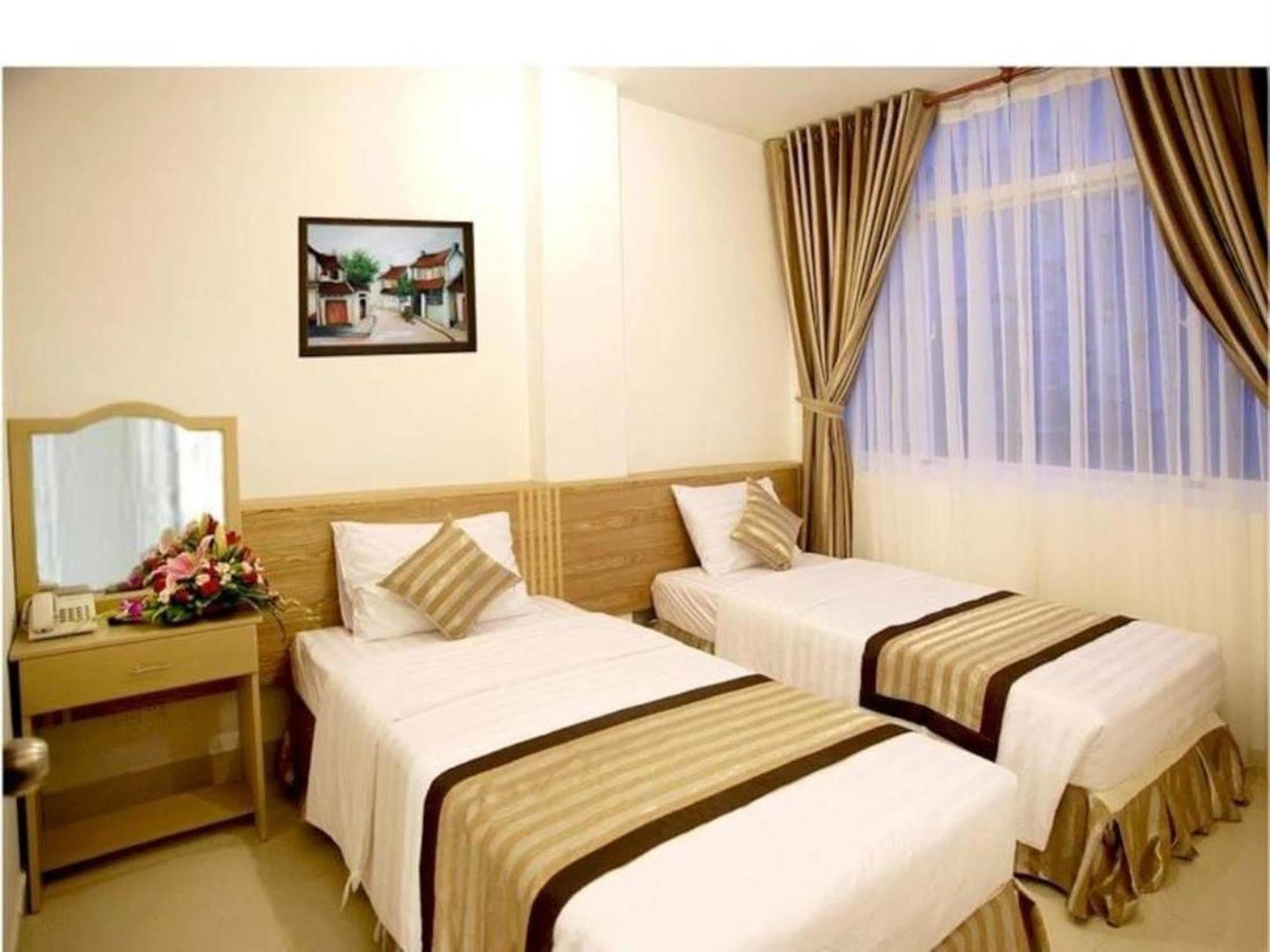 New Sunny Hotel Хошимин Экстерьер фото